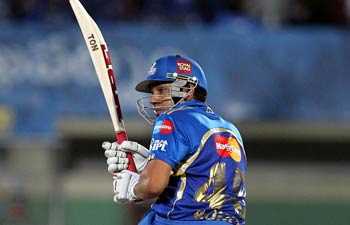 IPL 2012 live score and commentary: Rohit's last-ball six sinks Deccan